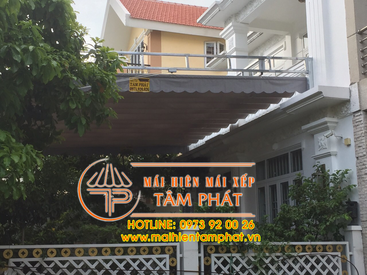 Mái xếp lượn sóng, bạt kéo ngoài trời giá rẻ, bền đẹp 7 Mái xếp di động