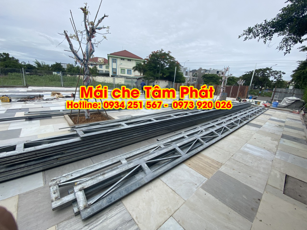 Hướng dẫn cách làm mái bạt xếp di động che nắng mưa 1 Thi công lắp đặt mái che bạt xếp di động