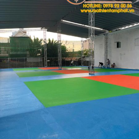 Thi công mái che bạt xếp di động sân Pickleball ở Dĩ An - Bình Dương