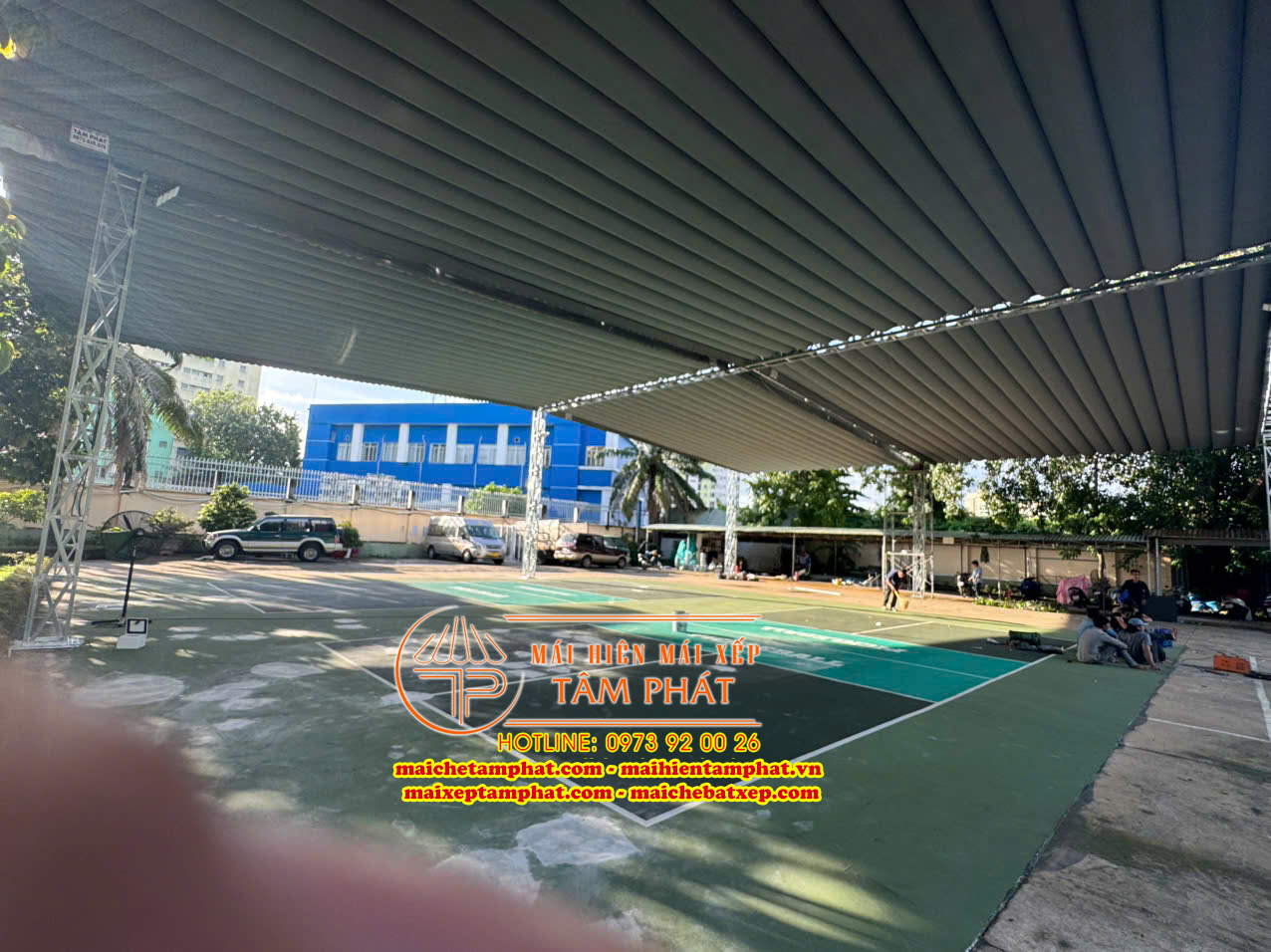 Thay bạt mái che sân Pickleball, bạt tốt, giá rẻ 2 Dịch vụ thay bạt mái che sân Pickleball giá rẻ uy tín của mái hiên Tâm Phát
